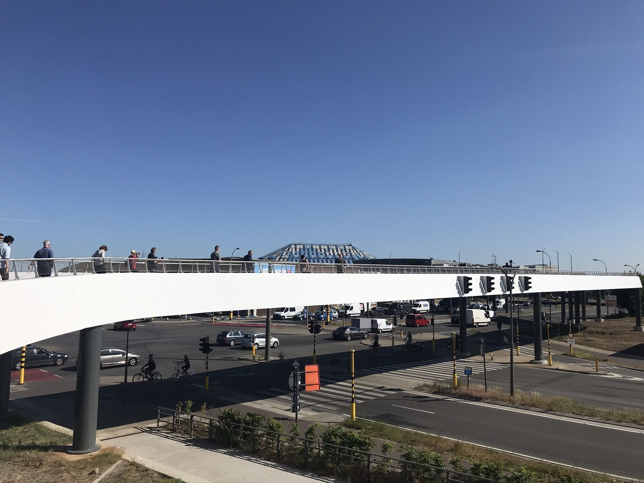 Via de passerelle Schijnpoort kan u als voetganger op een veilige manier zowel de Noordersingel als de Schijnpoortweg oversteken.