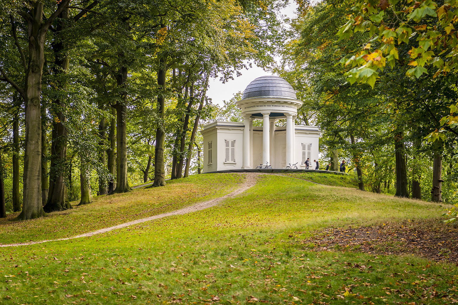 Het belvedère paviljoen in park Sorghvliedt.