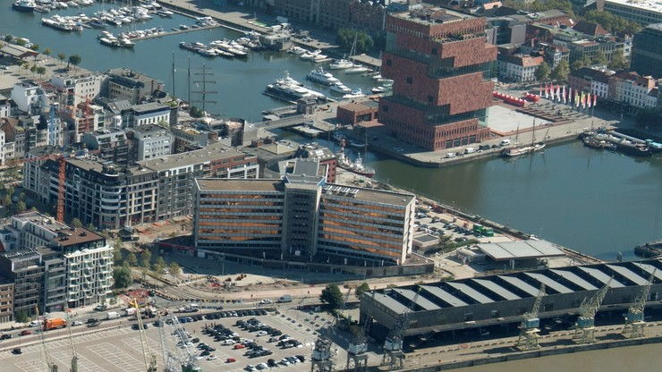 Luchtfoto van het Eilandje in Antwerpen, met het MAS.