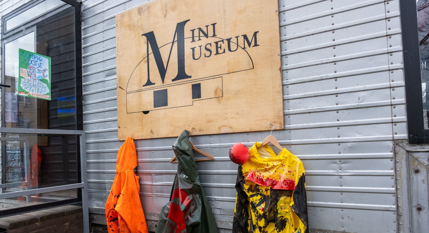 De ingang van het Minimuseum op den Dam. Hier loopt de expo Den Dam en 't Water.